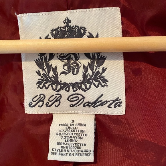 Jacket - Picture 2 of 2